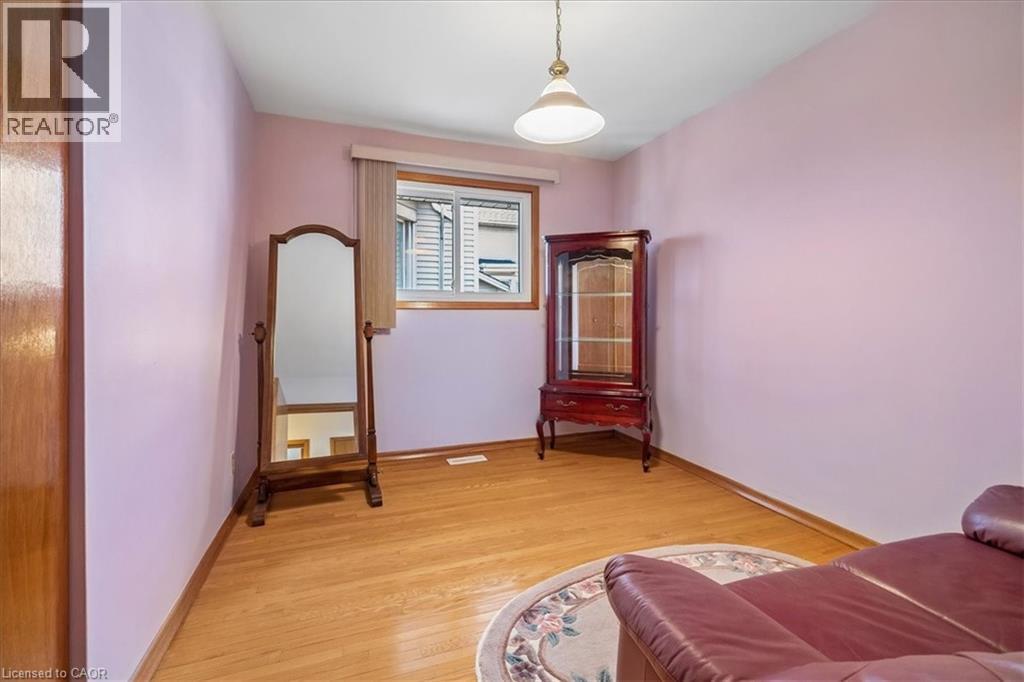 11 Duff Street, Hamilton, ON