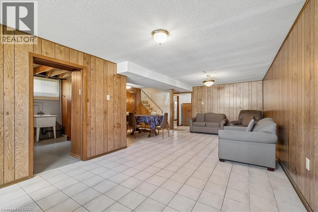 11 Duff Street, Hamilton, ON