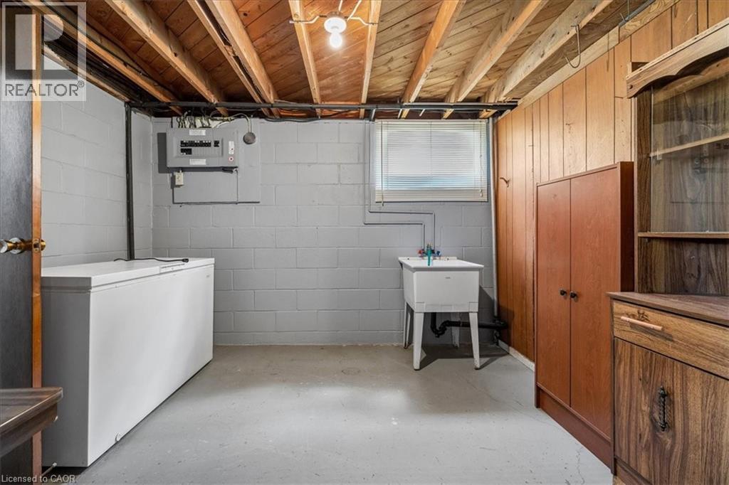 11 Duff Street, Hamilton, ON