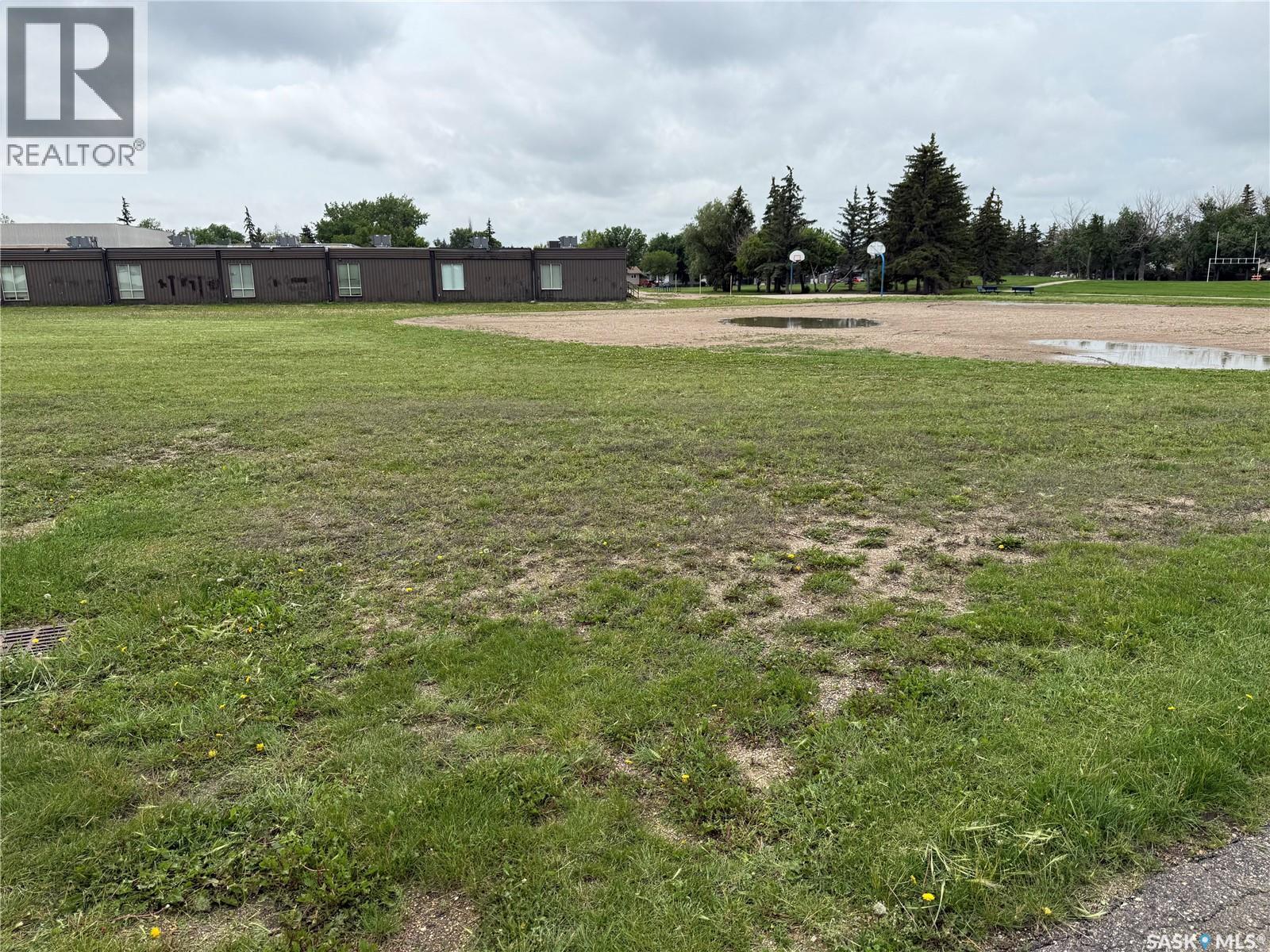 831 Seymour Crescent N, Regina, SK