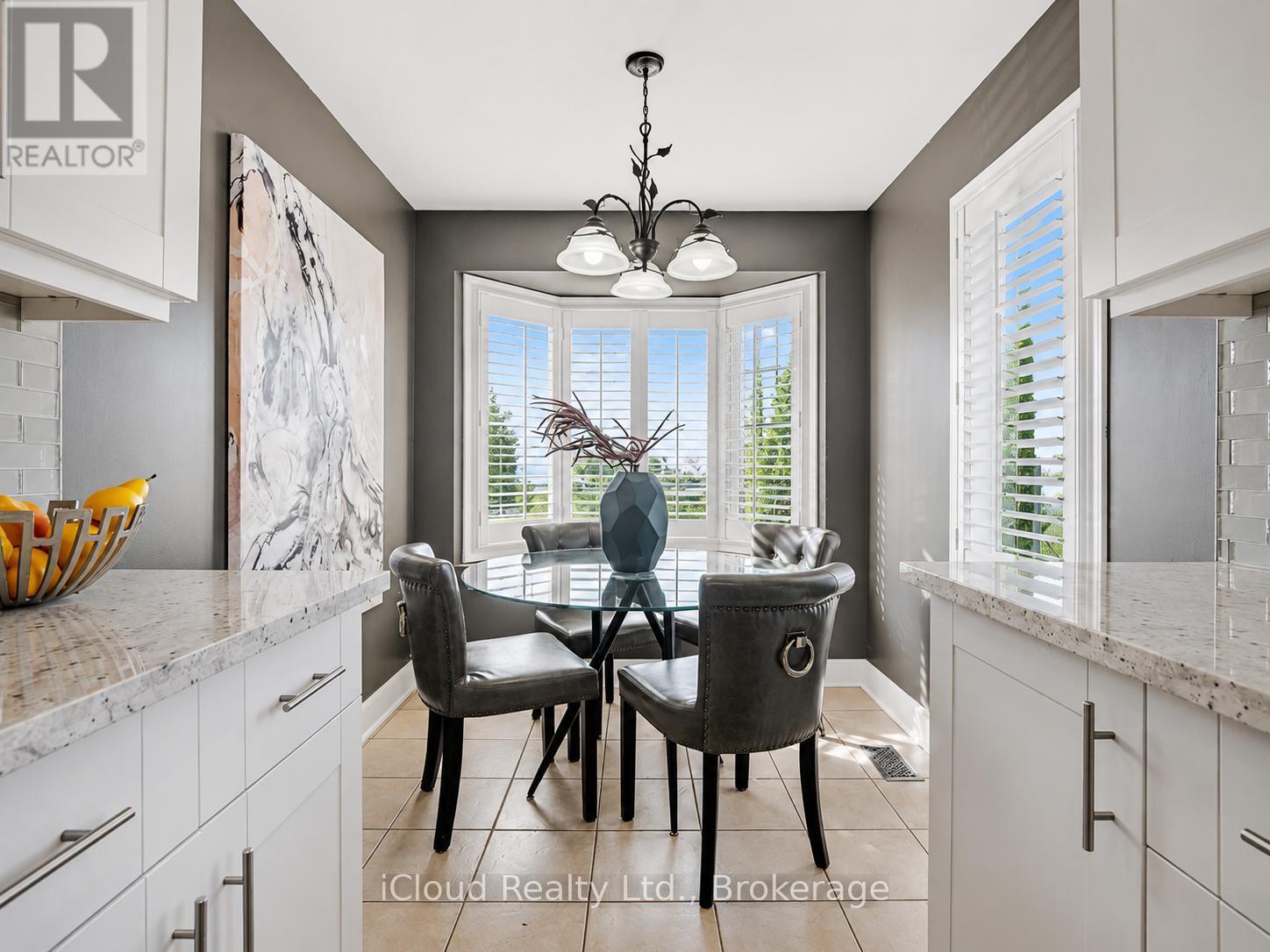 629 Angela Court, Burlington, ON