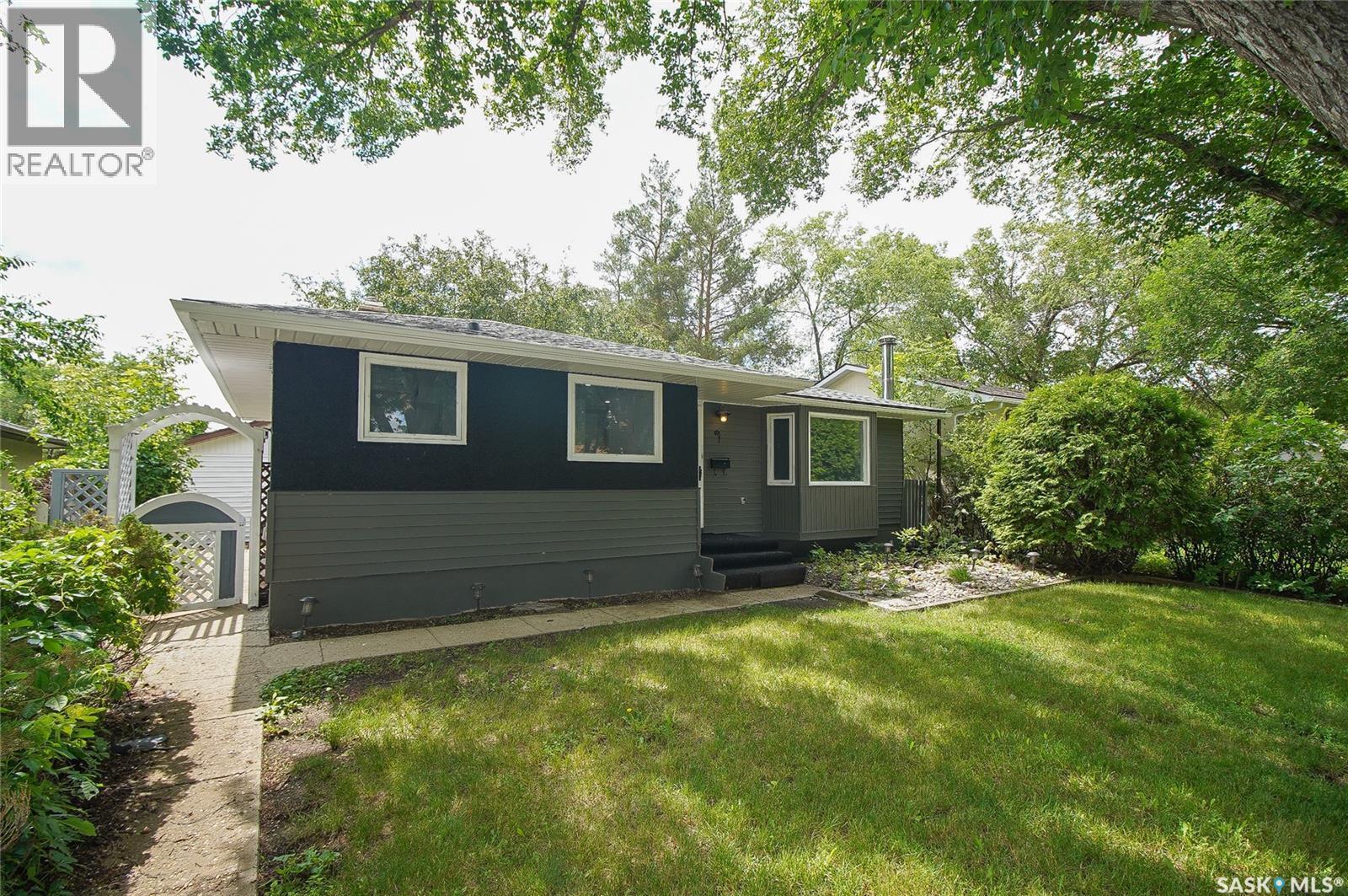 61 Bannister Avenue, Regina, SK
