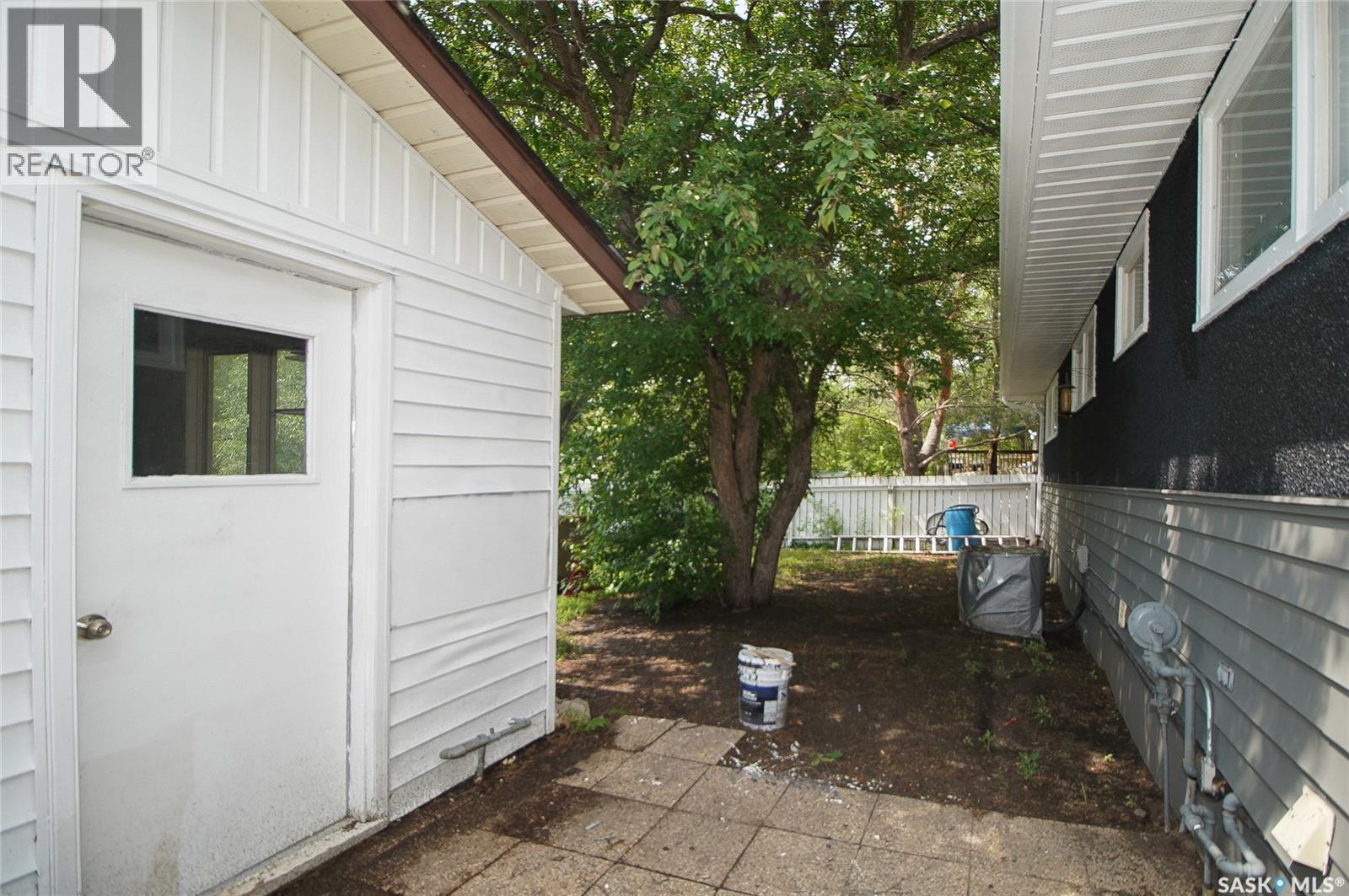 61 Bannister Avenue, Regina, SK