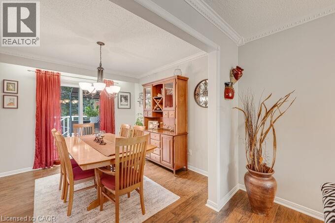 4162 Sutherland Crescent, Burlington, ON - Indoor Photo Showing Dining Room