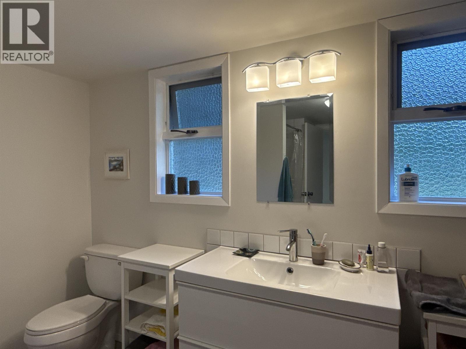 2400 Arnoldus Road, Quesnel, BC - Indoor Photo Showing Bathroom