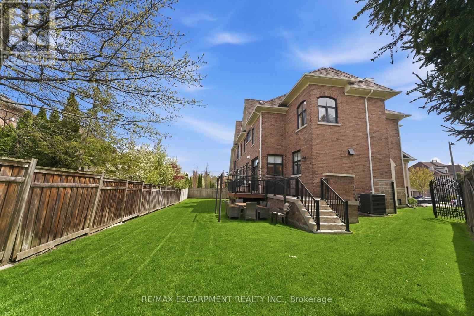950 Fredonia Drive, Mississauga, ON