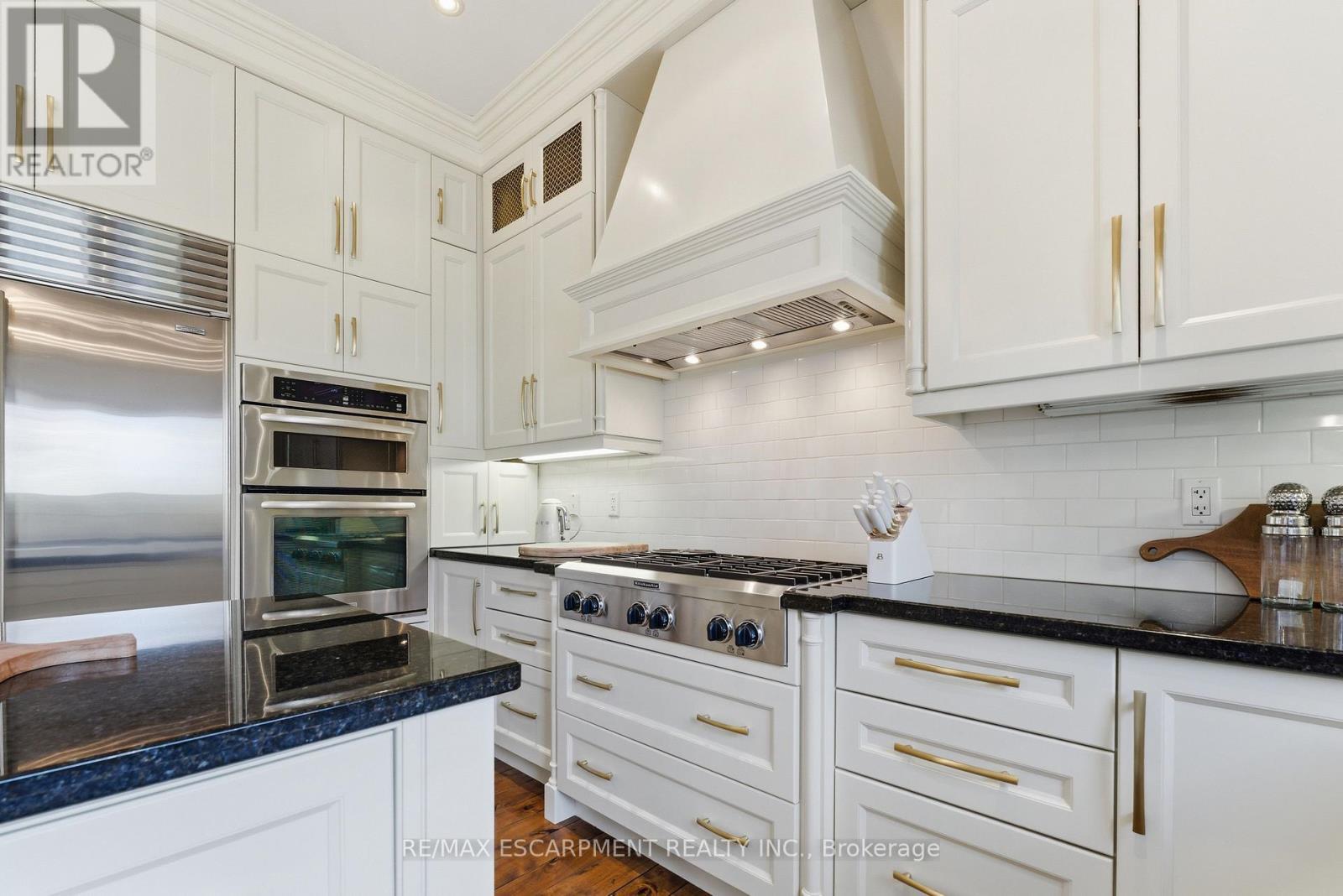 950 Fredonia Drive, Mississauga, ON