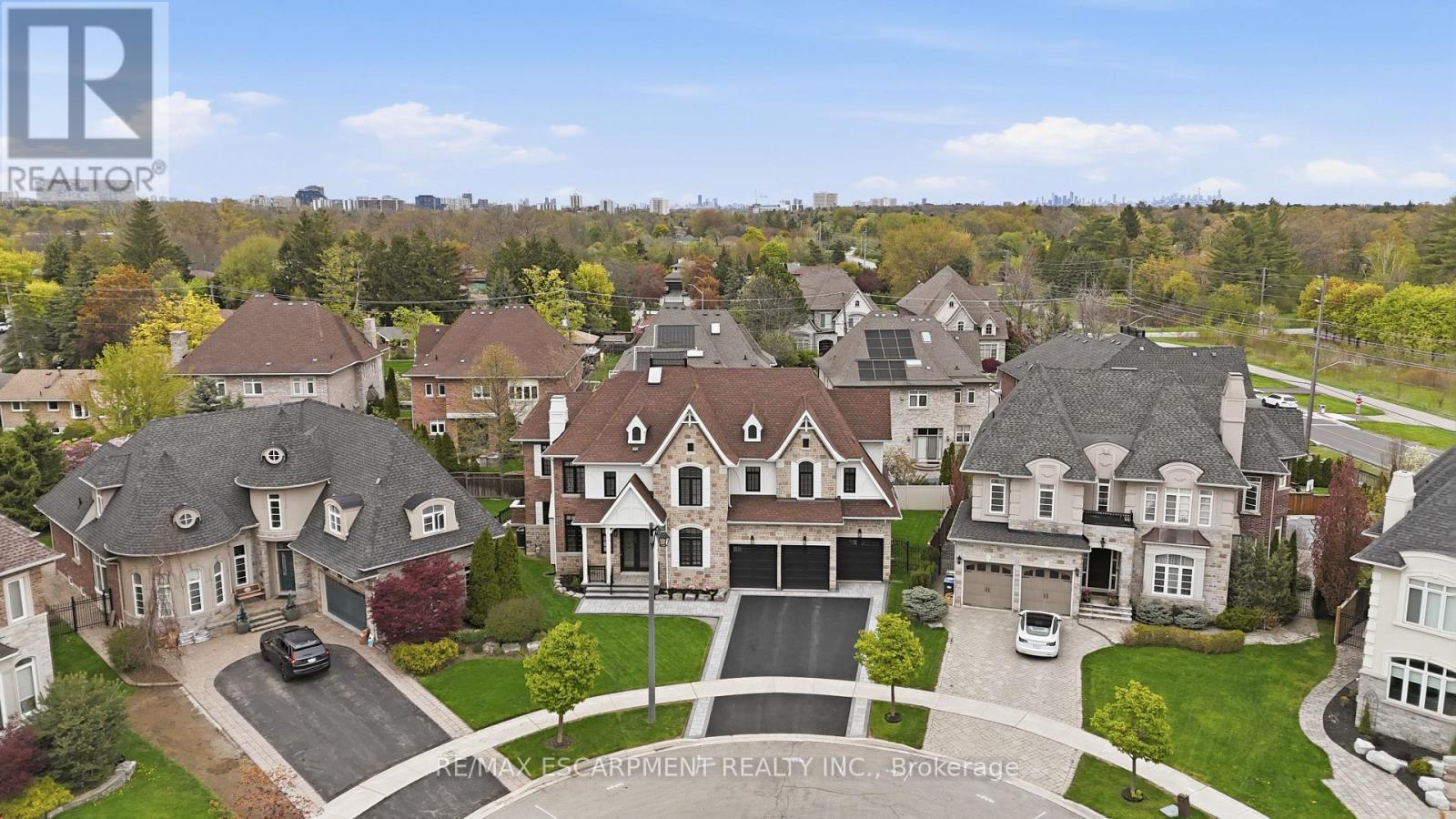 950 Fredonia Drive, Mississauga, ON