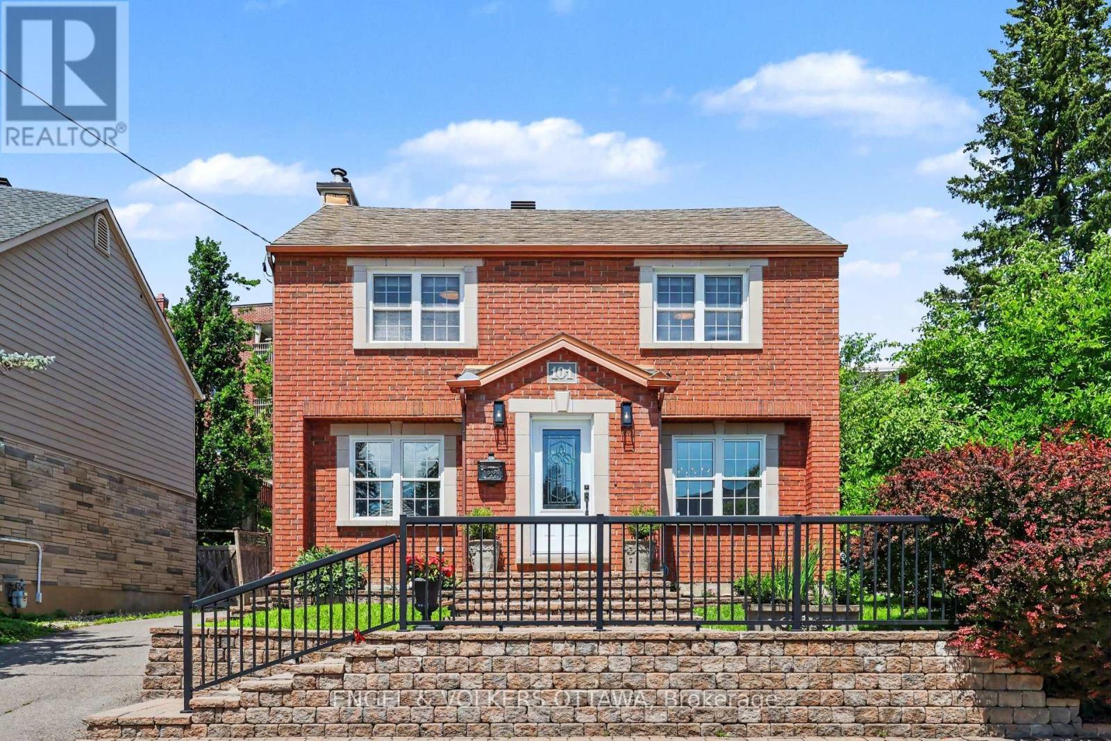 101 Ivy Crescent, Ottawa, ON