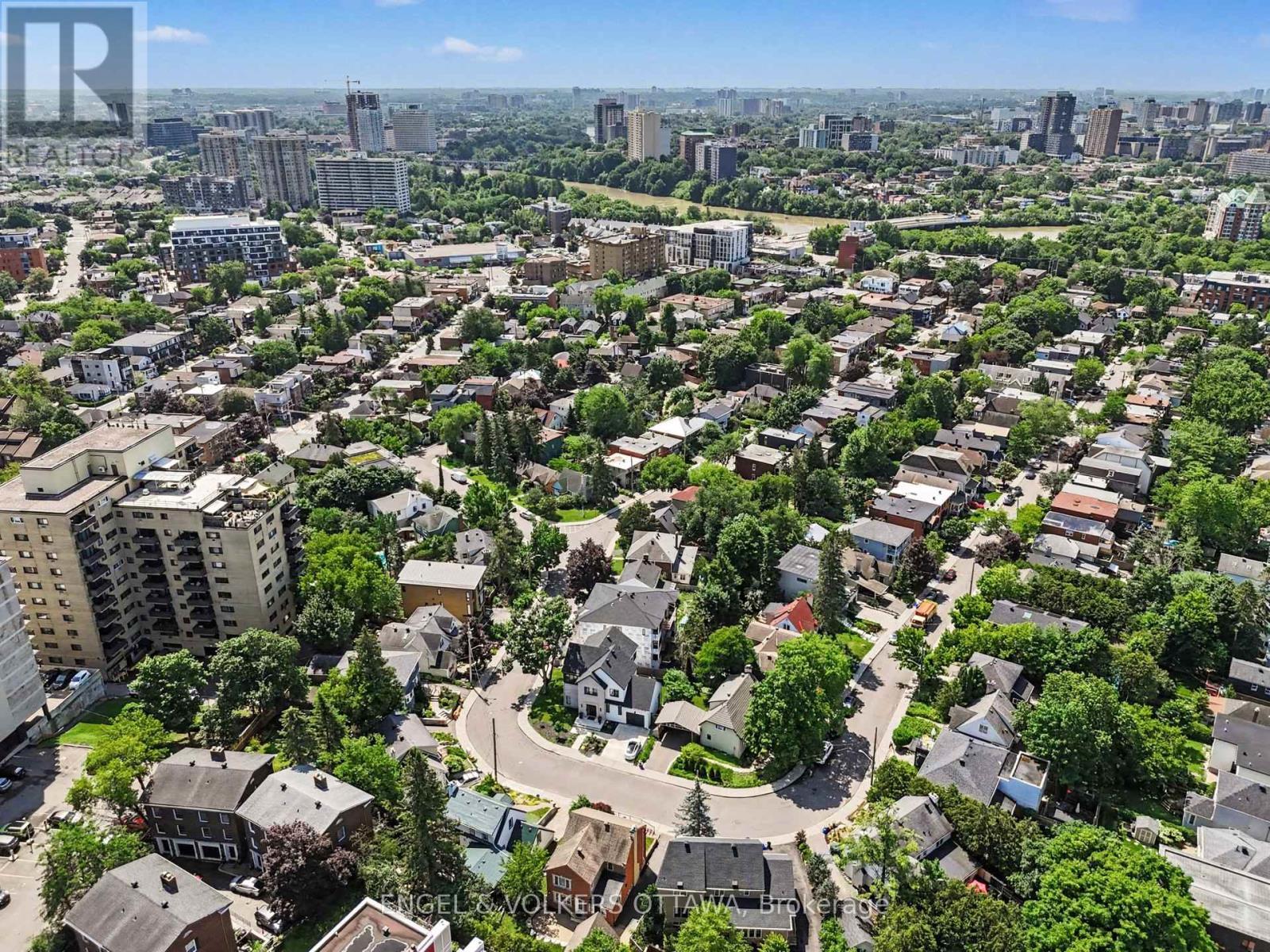 101 Ivy Crescent, Ottawa, ON