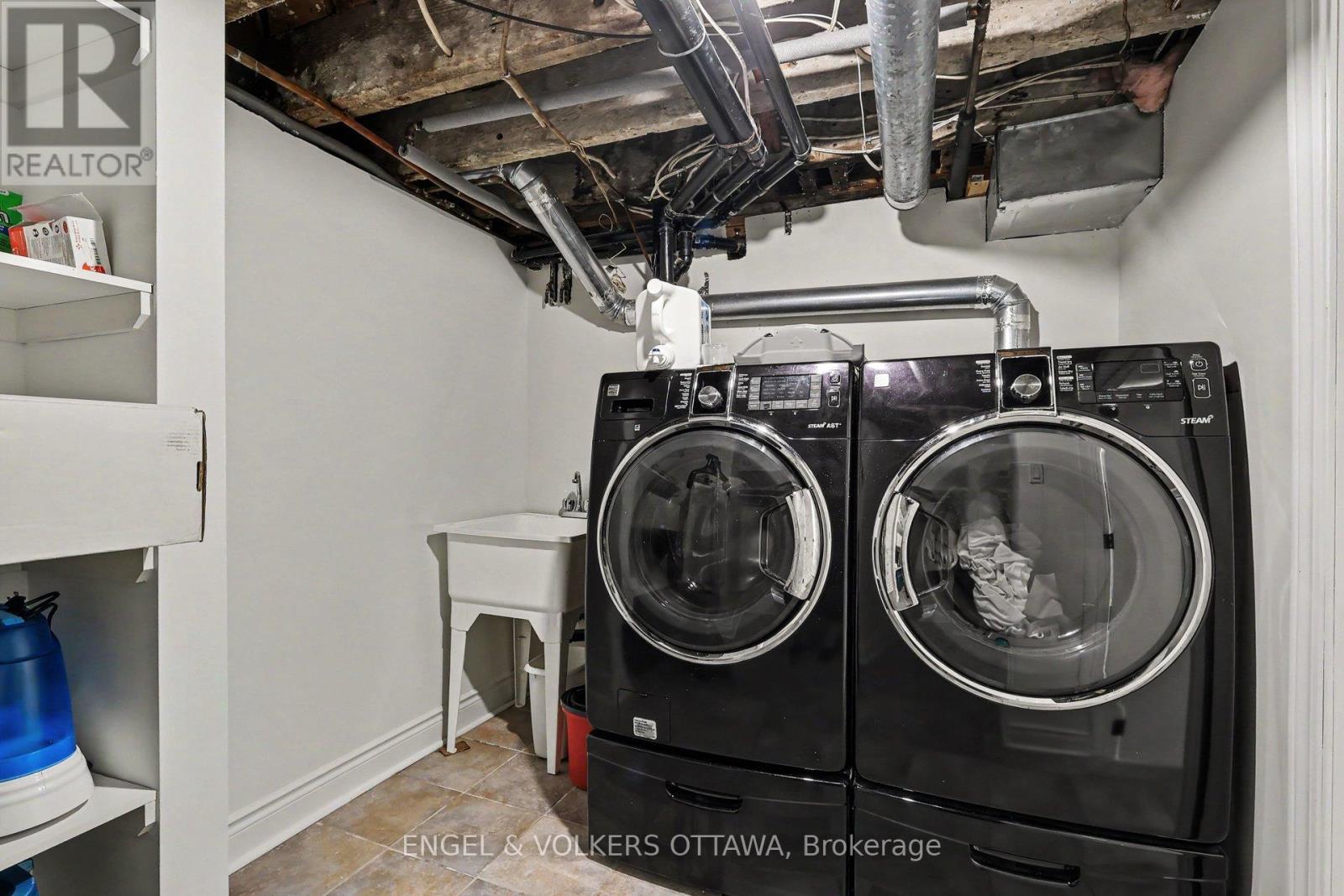 101 Ivy Crescent, Ottawa, ON