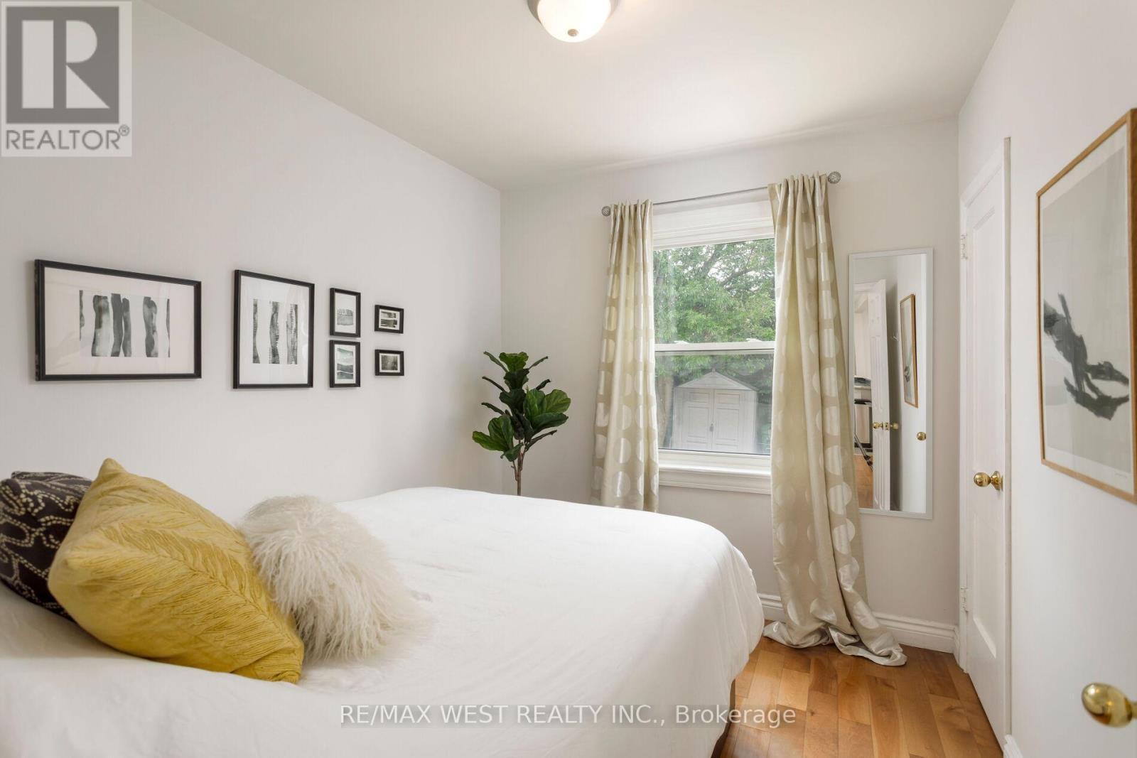42 Stephen Drive, Toronto, ON