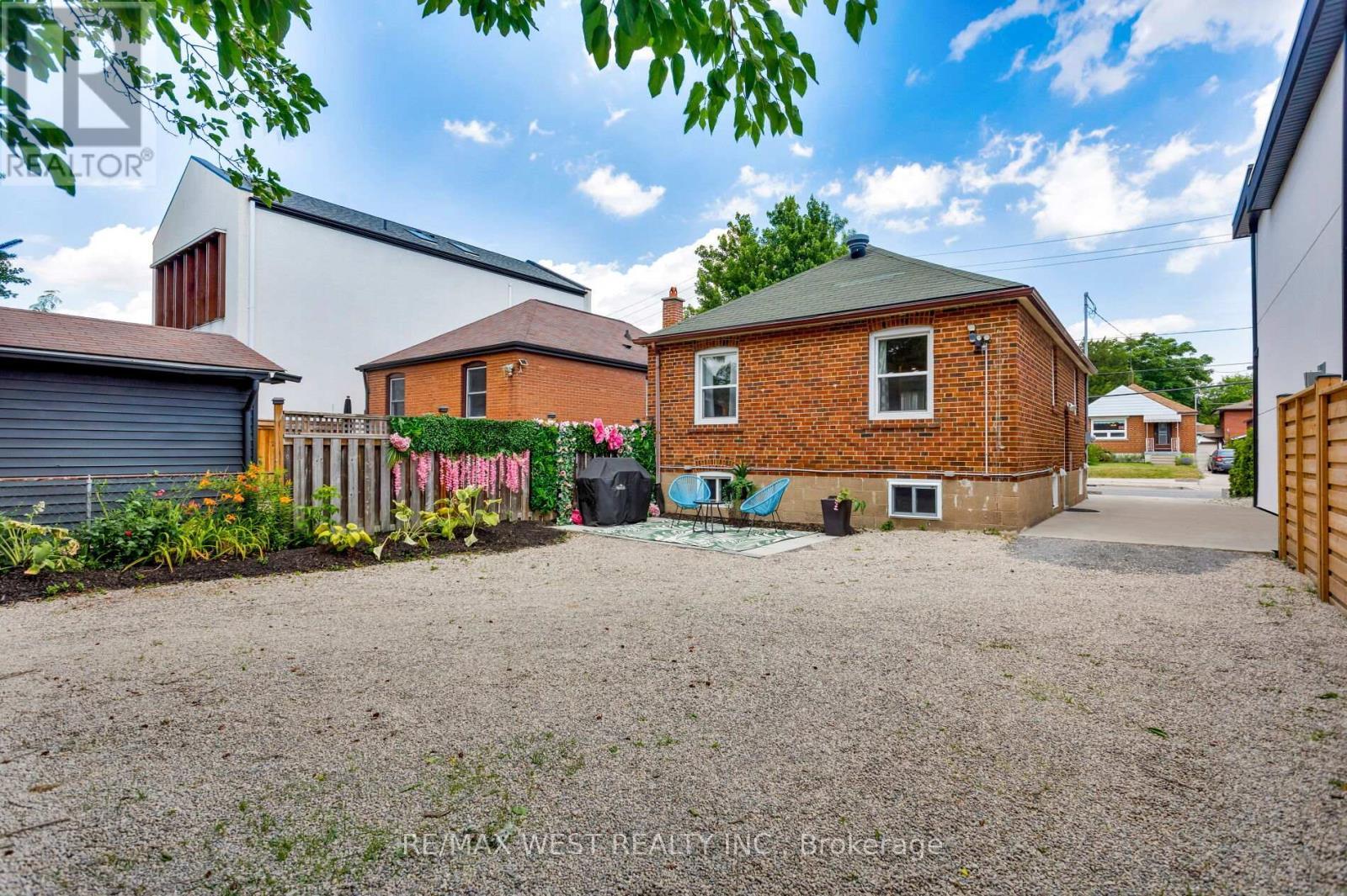 42 Stephen Drive, Toronto, ON