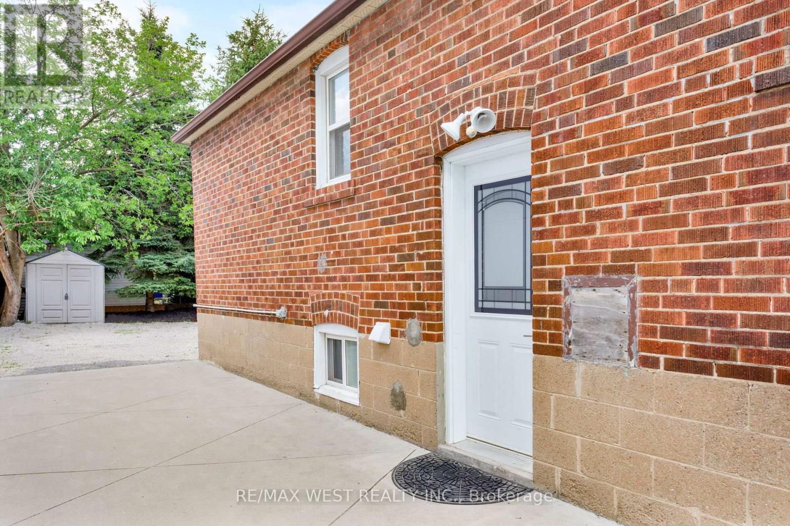 42 Stephen Drive, Toronto, ON