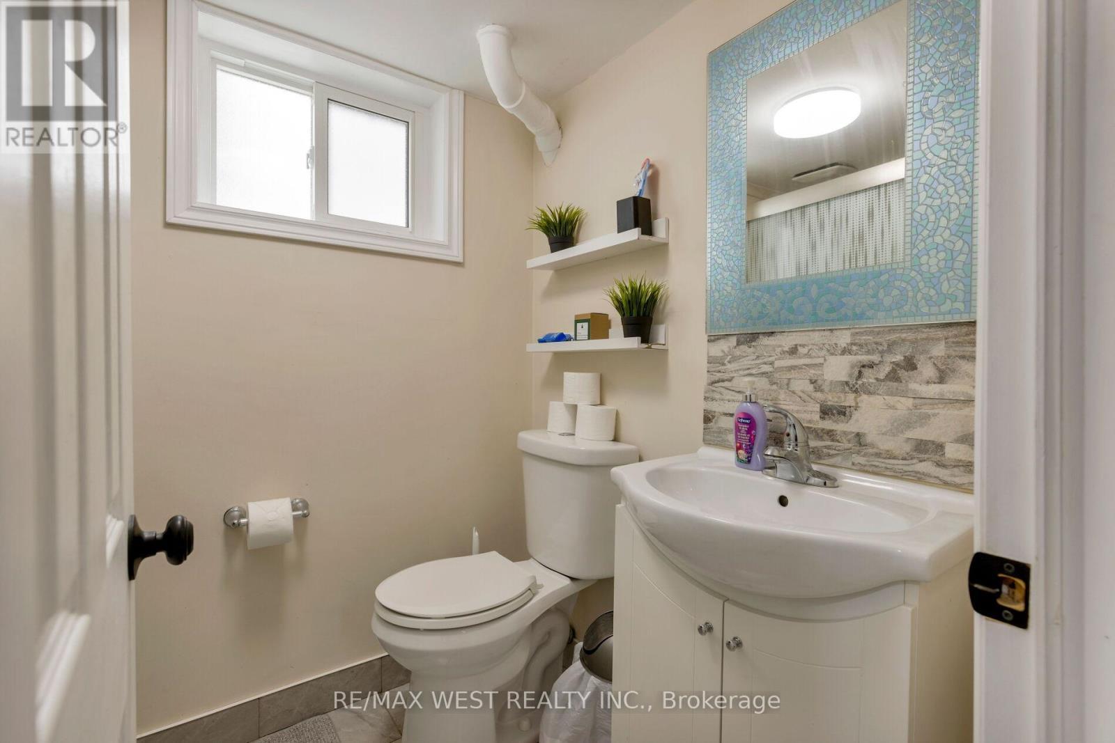 42 Stephen Drive, Toronto, ON