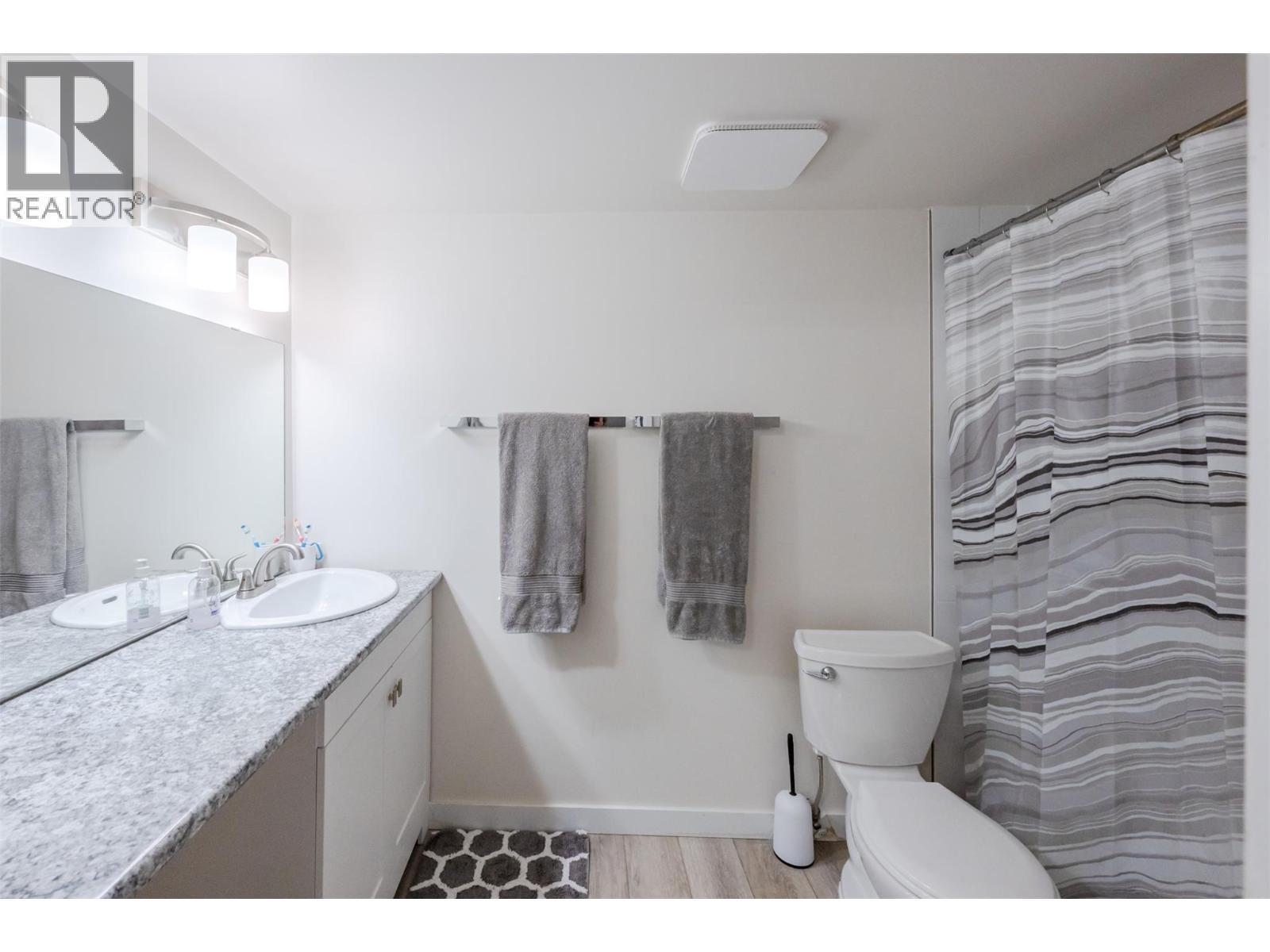 110 Skaha Place Unit# 104, Penticton, BC