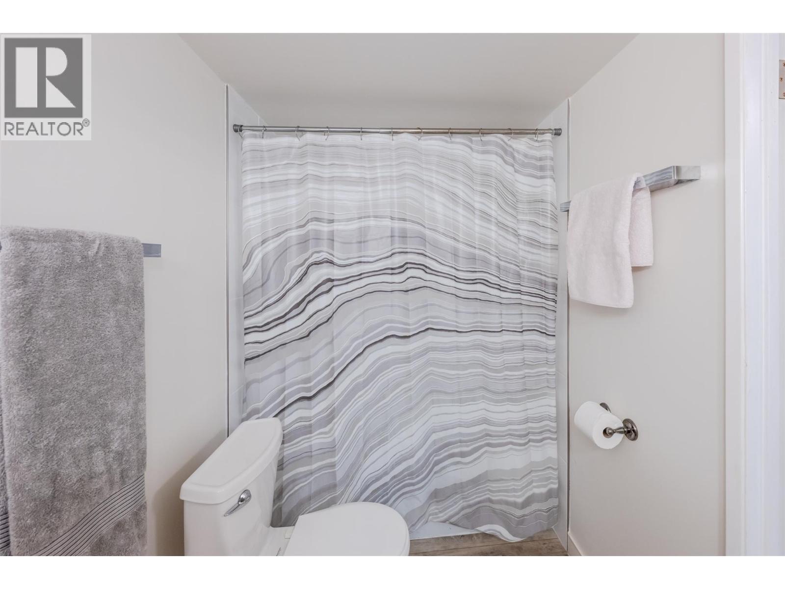 110 Skaha Place Unit# 104, Penticton, BC