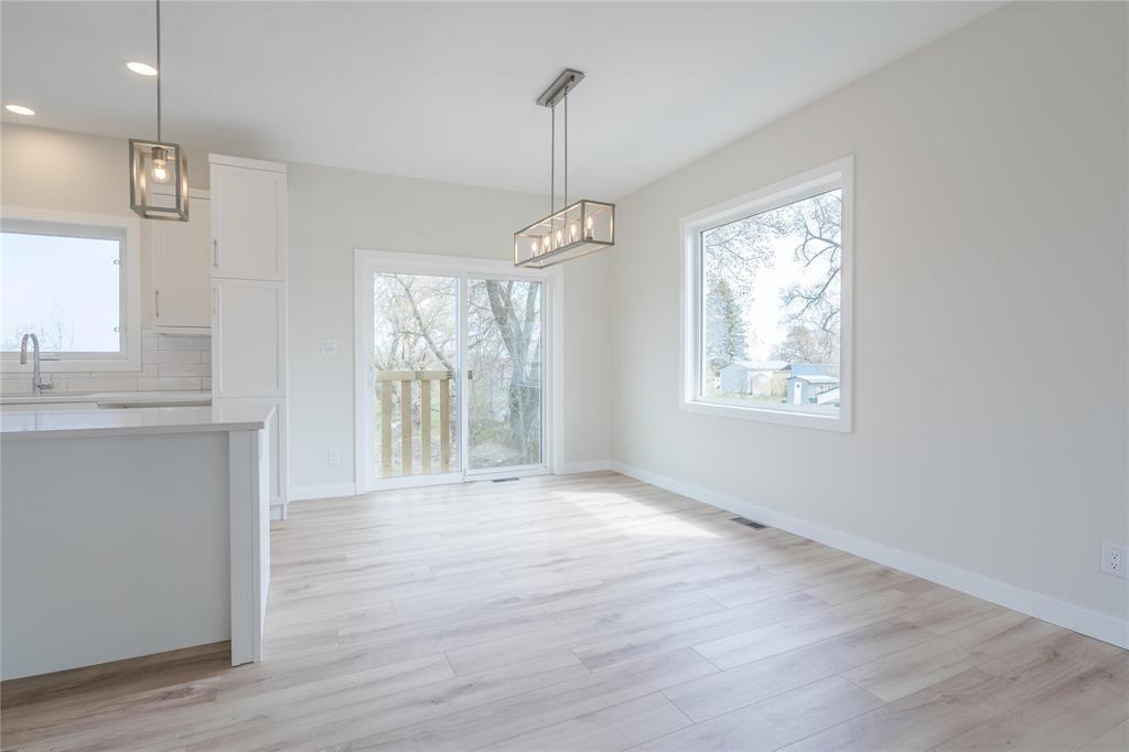 3 Elizabeth Waytiuk Cove, East Selkirk, MB - Indoor