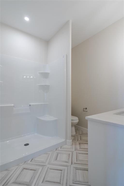 3 Elizabeth Waytiuk Cove, East Selkirk, MB - Indoor Photo Showing Bathroom
