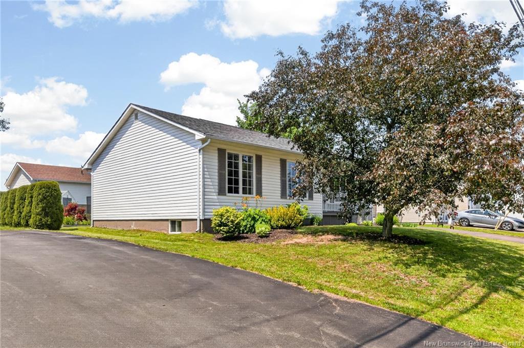 545 Centrale St, Dieppe, NB