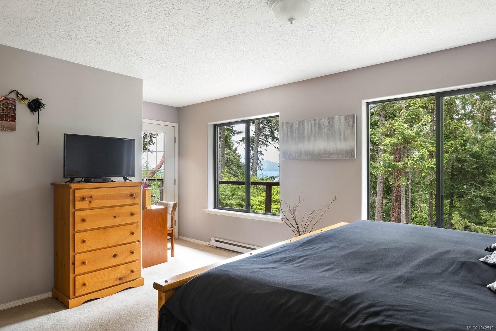 7084 Willis Point Rd, Central Saanich, BC