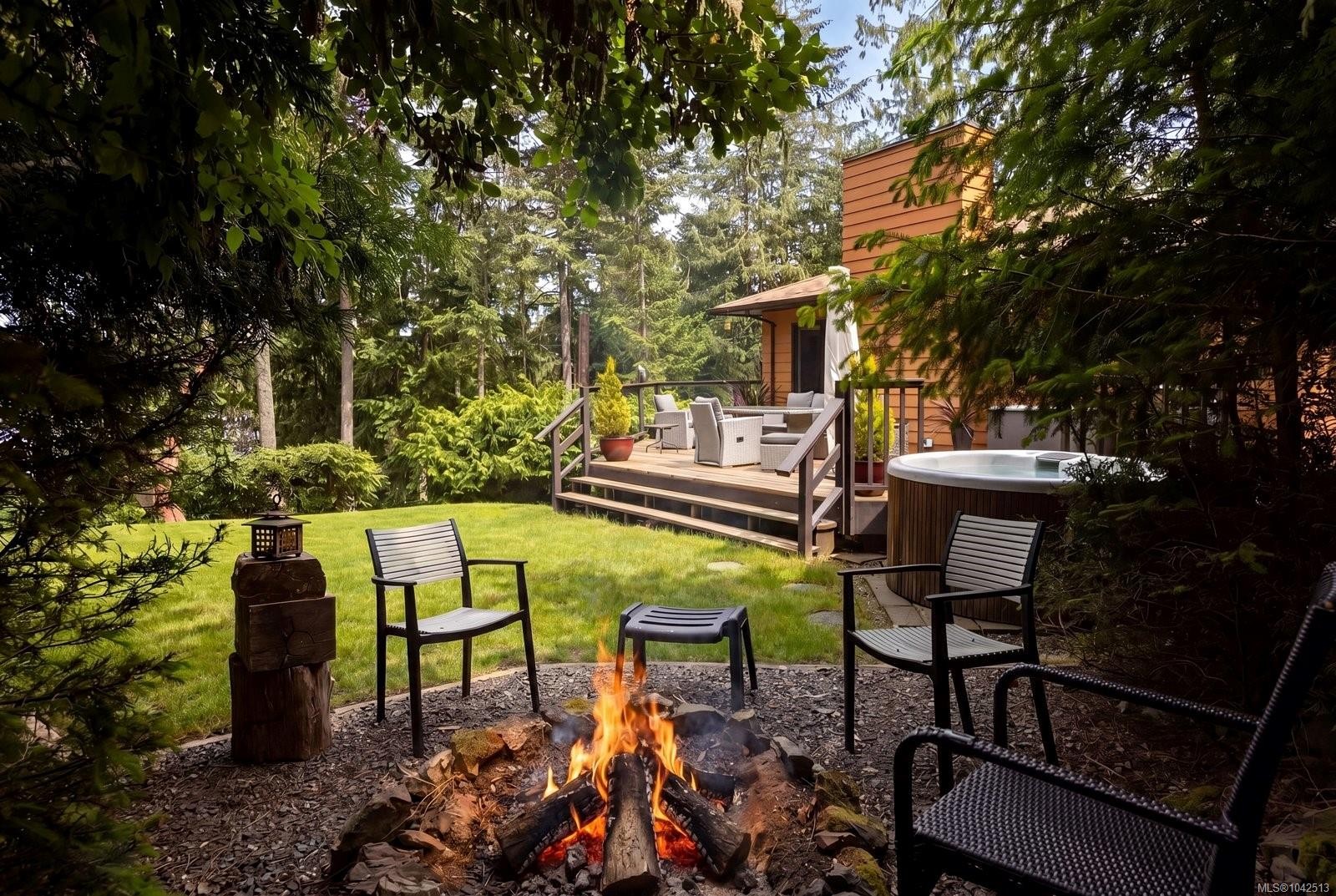 7084 Willis Point Rd, Central Saanich, BC