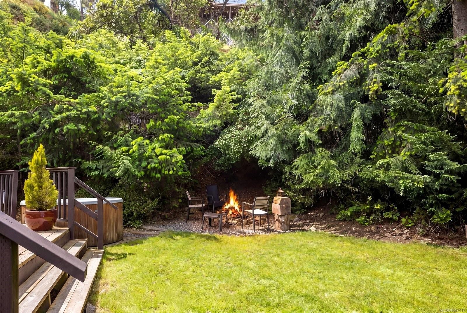 7084 Willis Point Rd, Central Saanich, BC