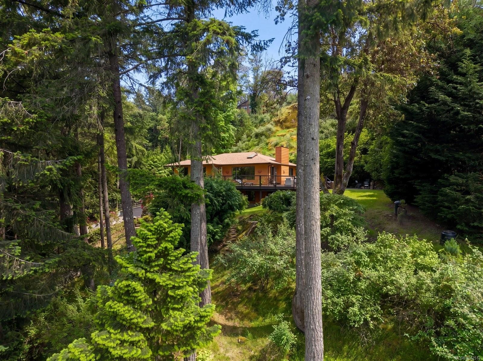 7084 Willis Point Rd, Central Saanich, BC