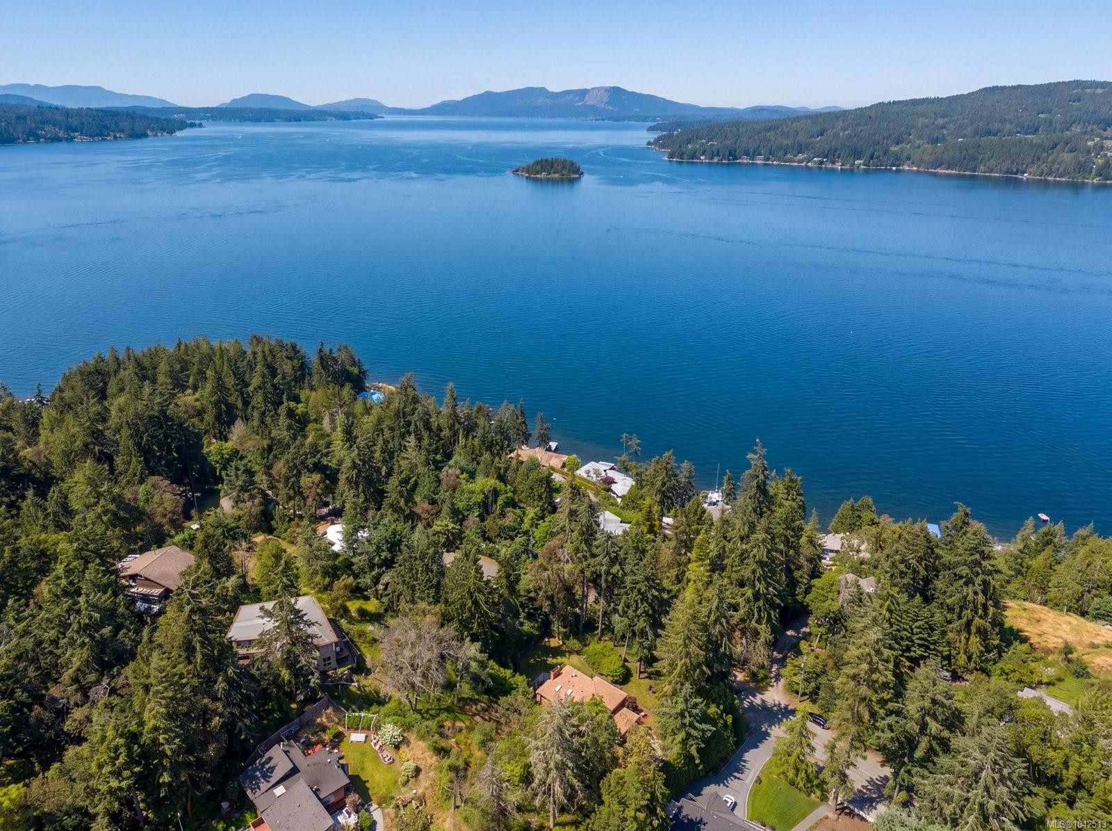 7084 Willis Point Rd, Central Saanich, BC
