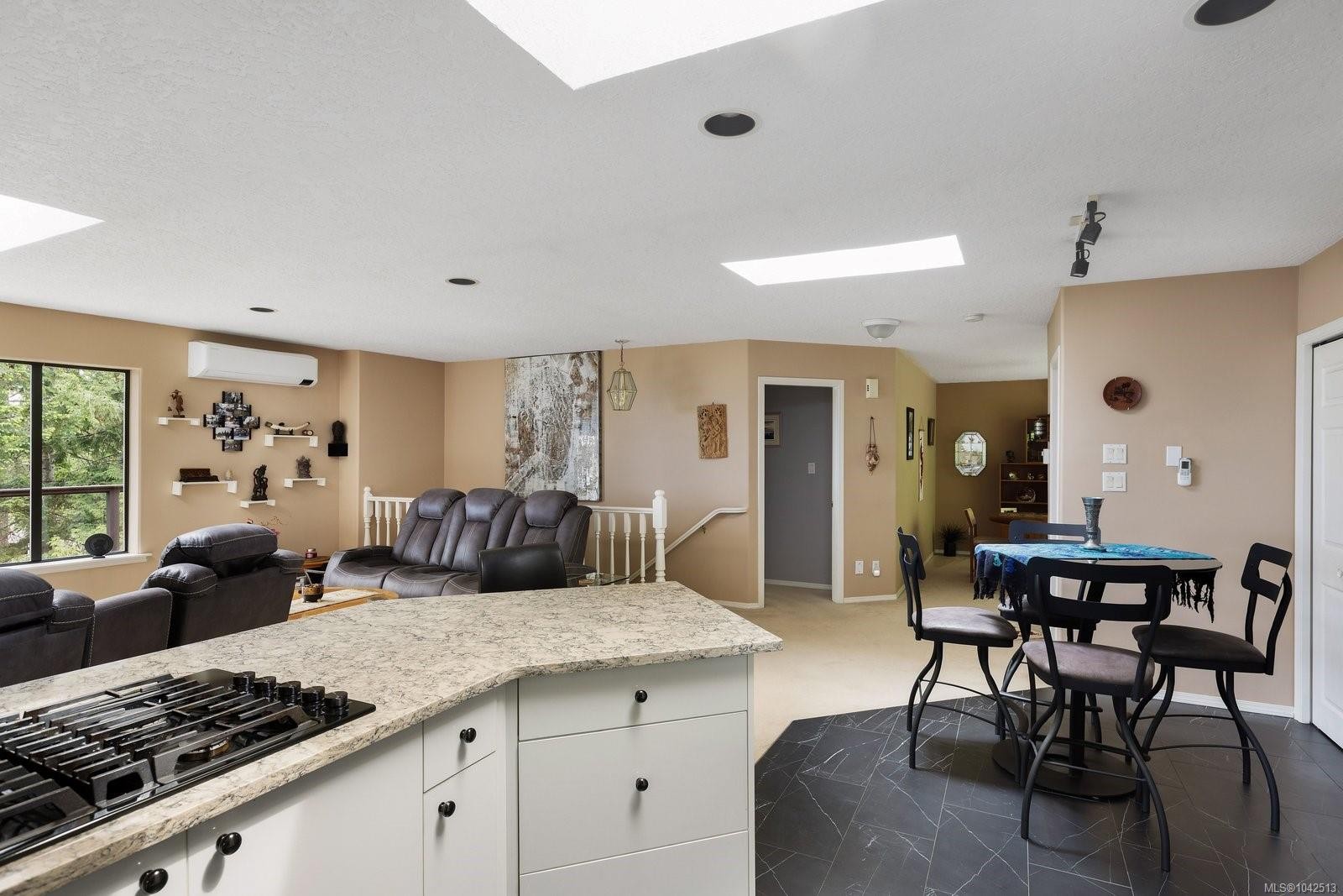 7084 Willis Point Rd, Central Saanich, BC