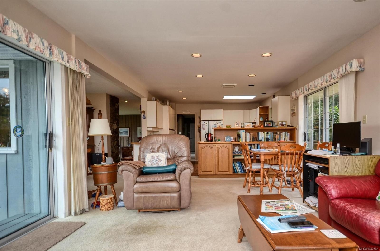 10502 Jocelyn Pl, Sidney, BC