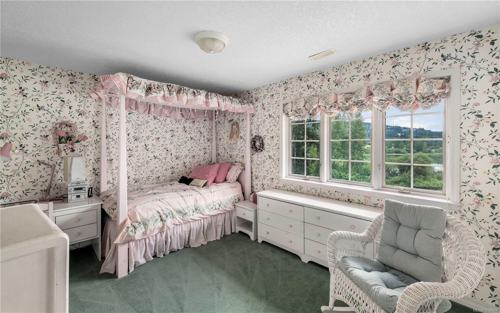 1662 Stamps Rd, Cowichan Bay, BC