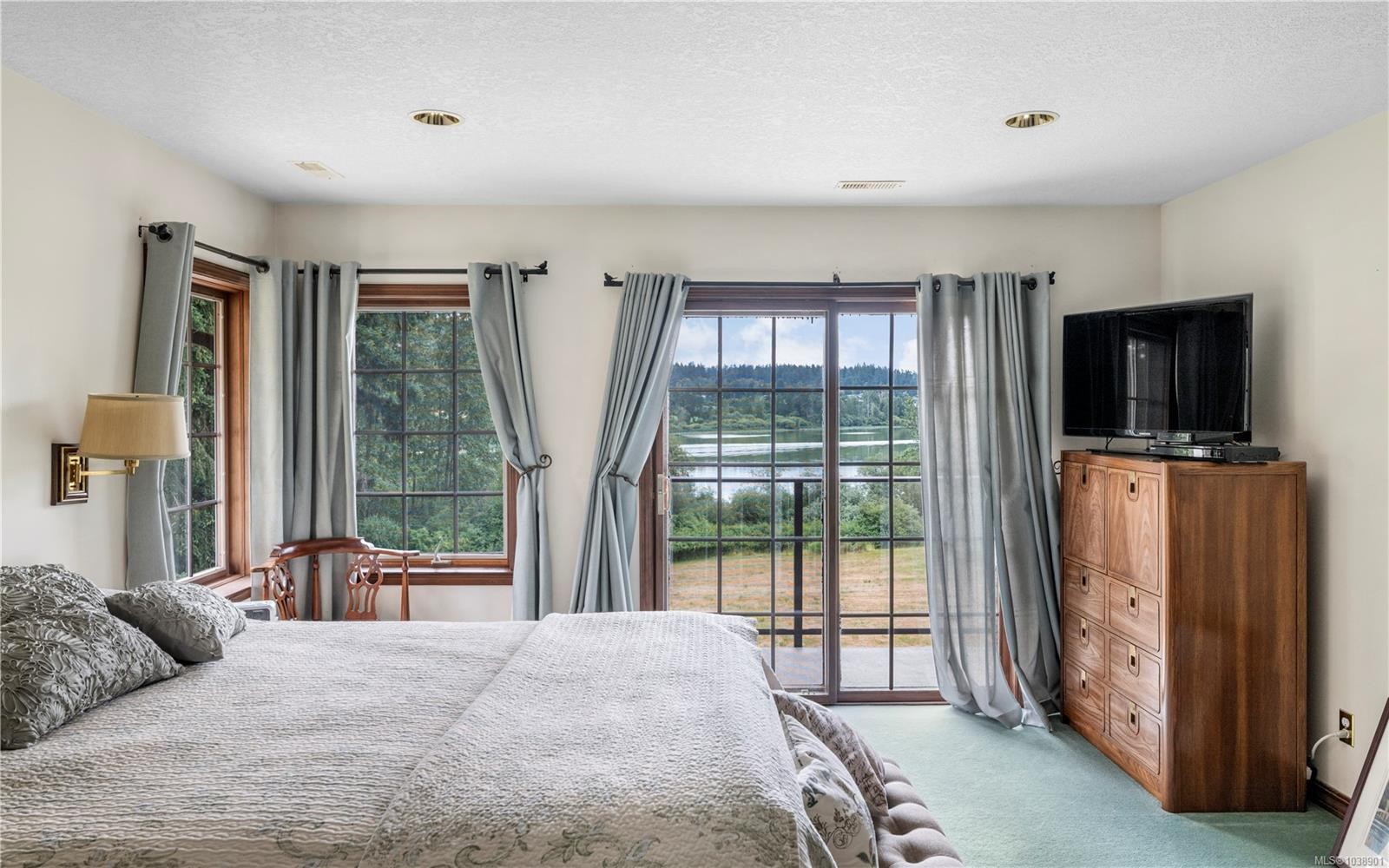 1662 Stamps Rd, Cowichan Bay, BC