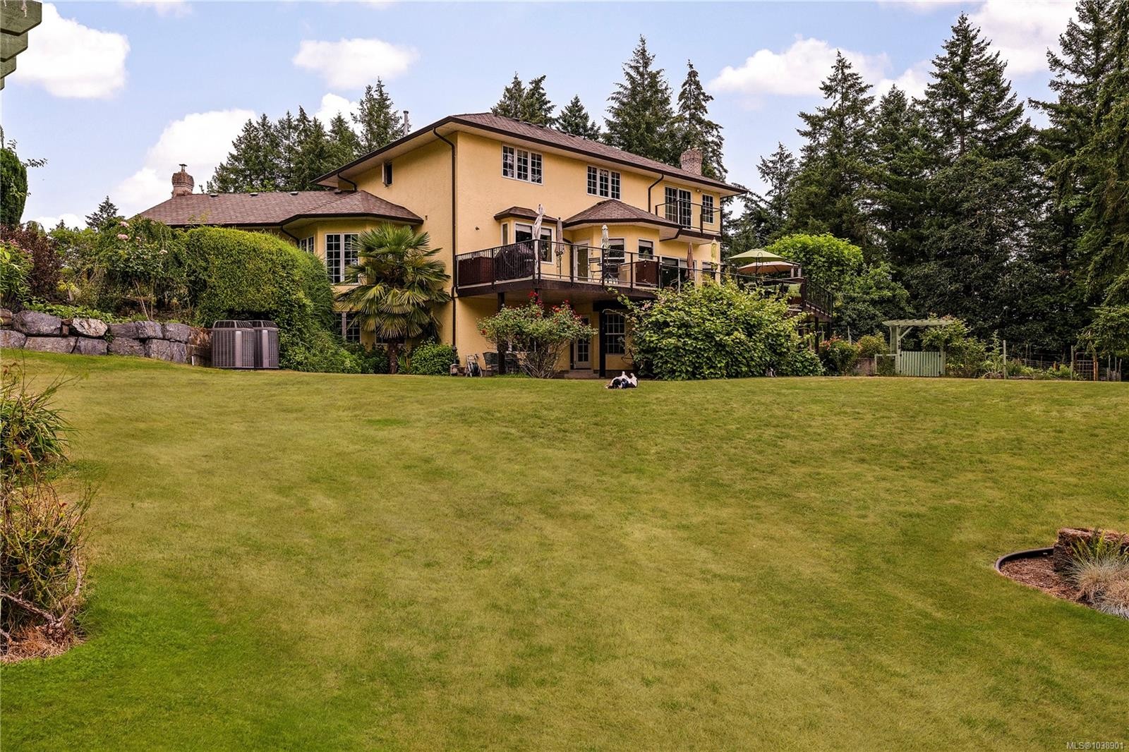 1662 Stamps Rd, Cowichan Bay, BC