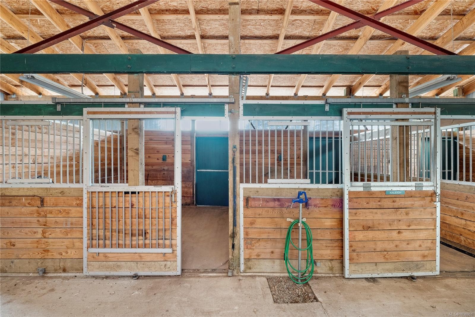 1662 Stamps Rd, Cowichan Bay, BC