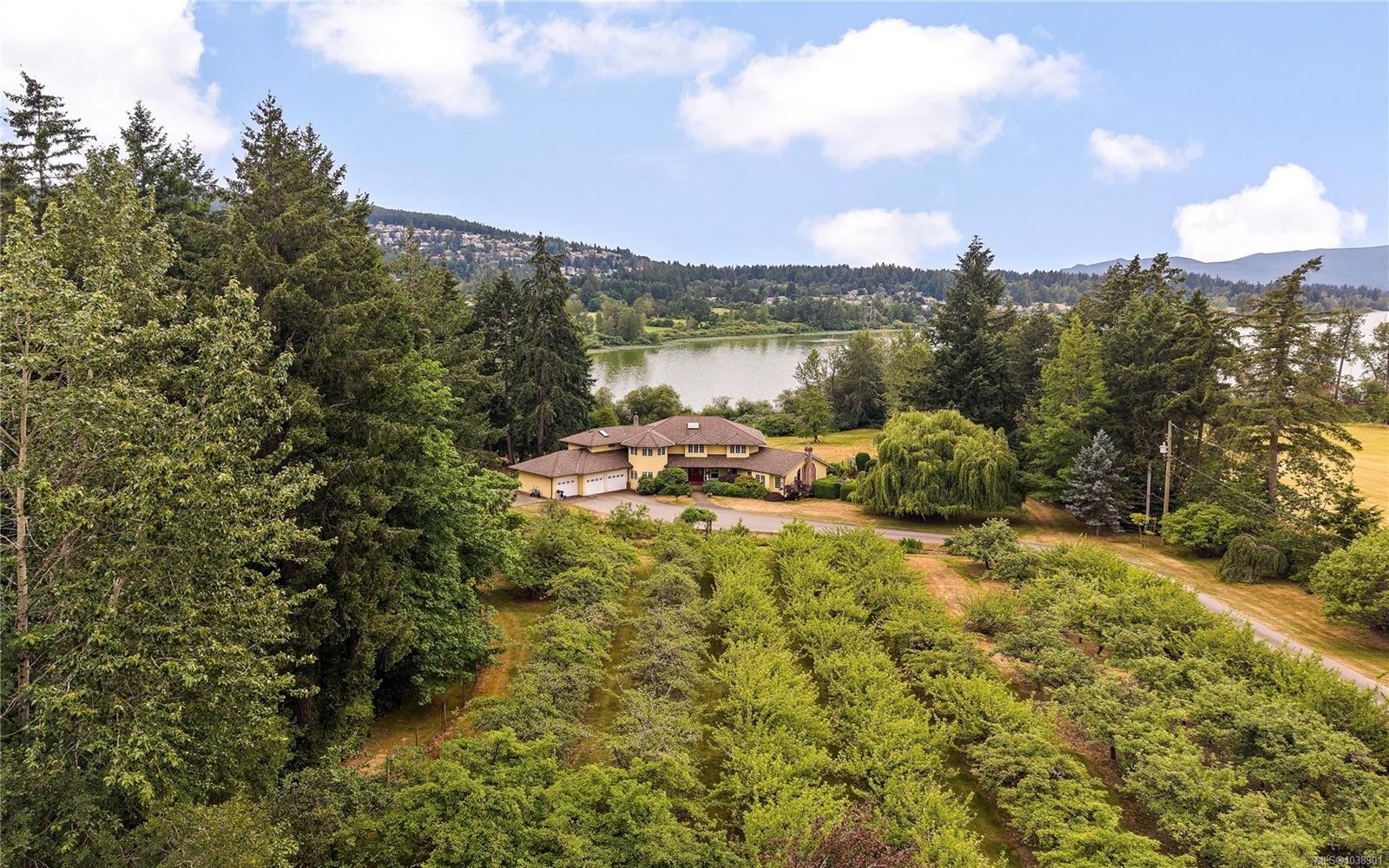 1662 Stamps Rd, Cowichan Bay, BC