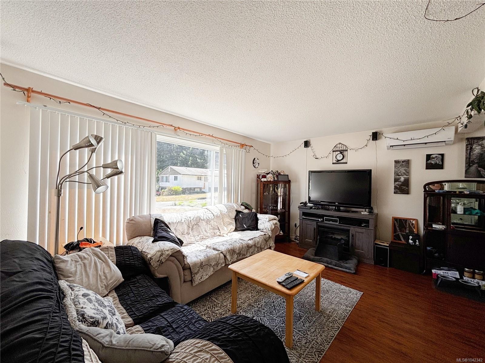 648 Nimpkish Dr, Gold River, BC