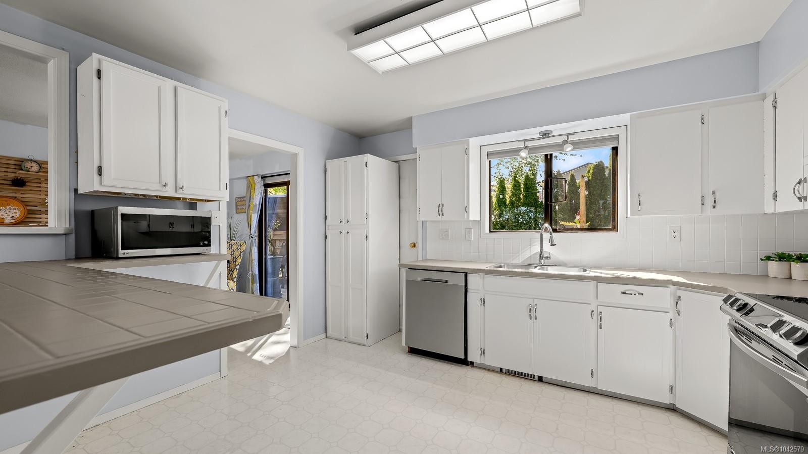 1068 Ruby Rd, Campbell River, BC
