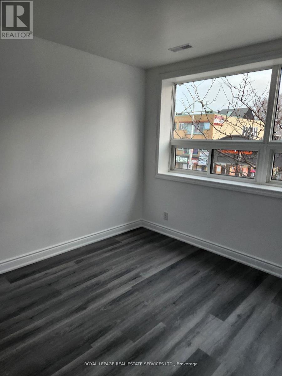 201 - 2820 Danforth Avenue, Toronto, ON