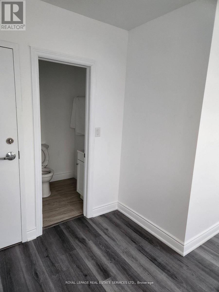 201 - 2820 Danforth Avenue, Toronto, ON