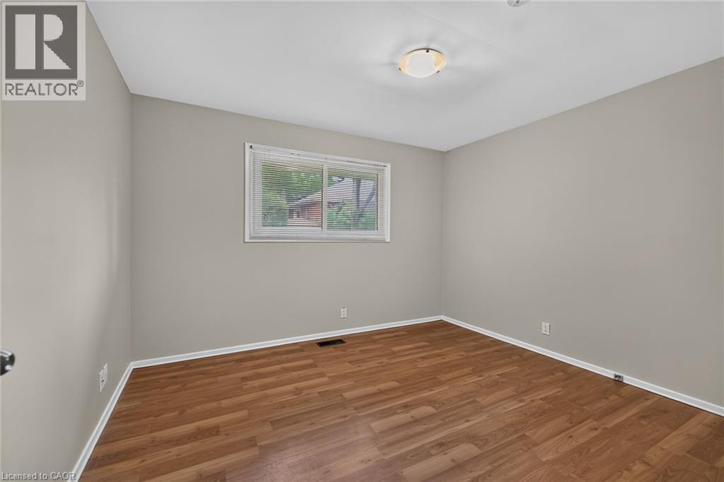 27 Ainslie Avenue, Hamilton, ON