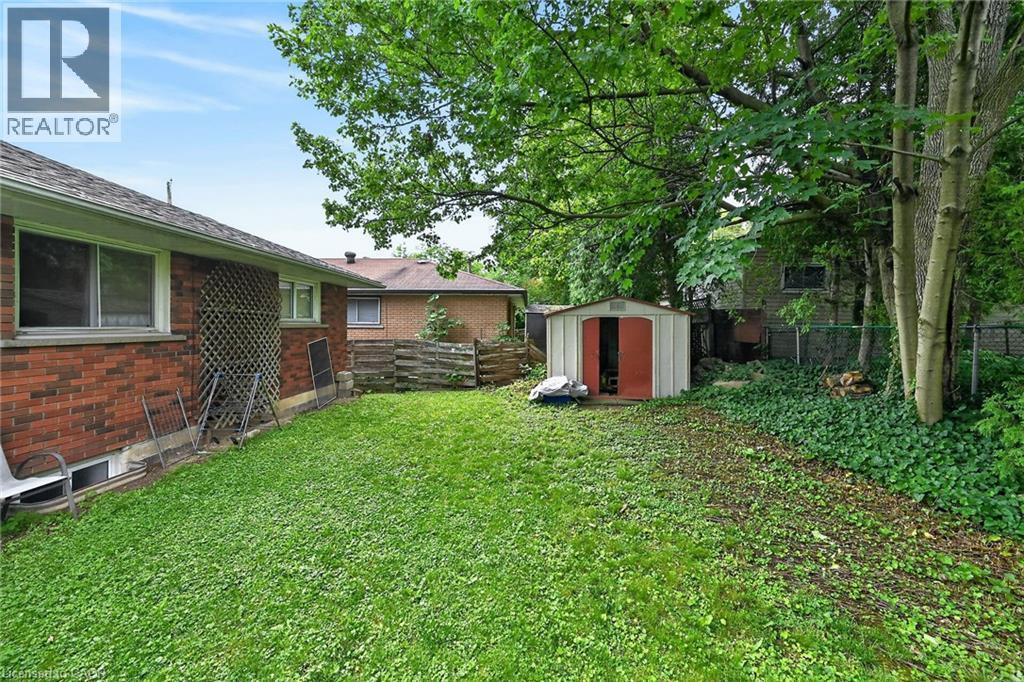27 Ainslie Avenue, Hamilton, ON