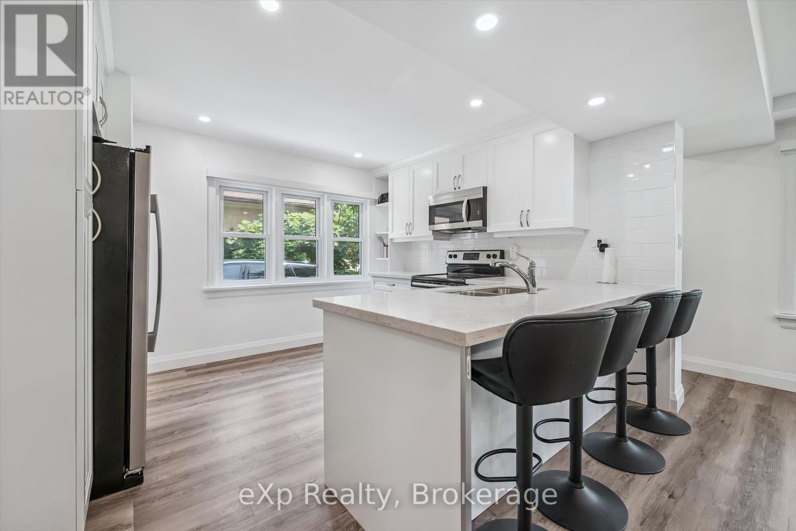 151 Hungerford Road, Cambridge, ON
