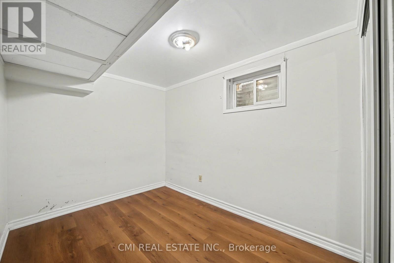 993 Lucerne Crescent, Mississauga, ON