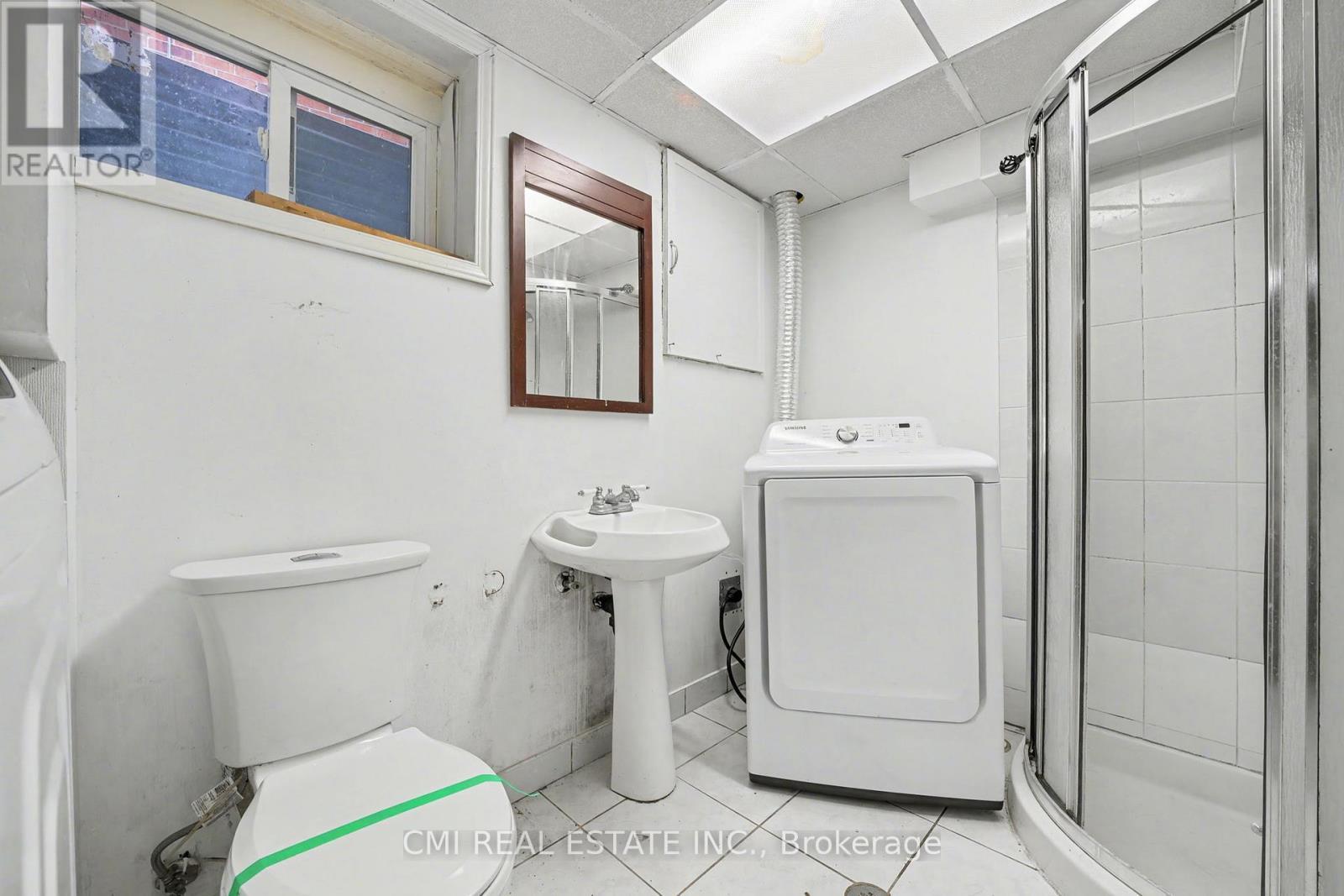 993 Lucerne Crescent, Mississauga, ON
