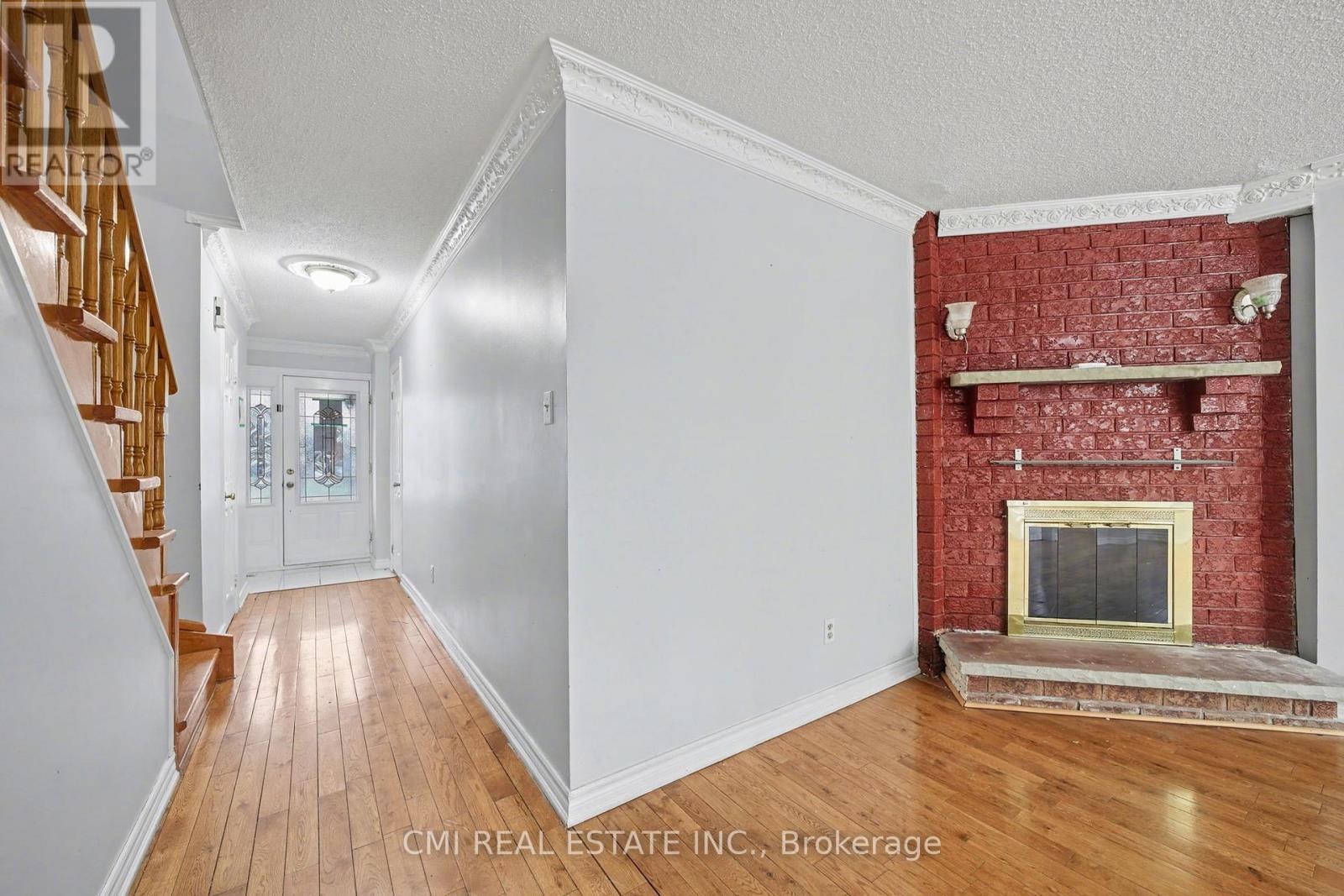 993 Lucerne Crescent, Mississauga, ON