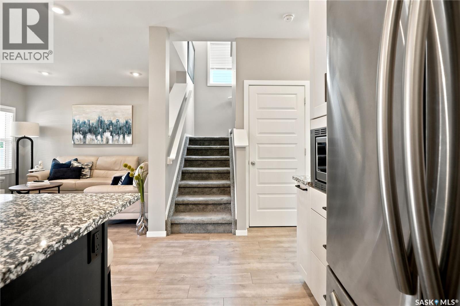 211 Dagnone Lane, Saskatoon, SK