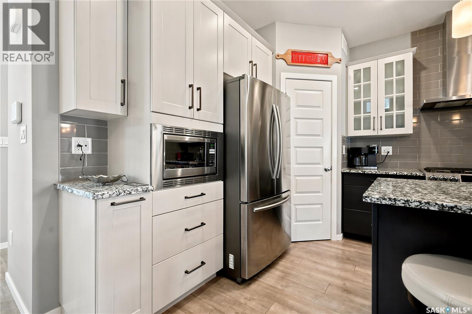 211 Dagnone Lane, Saskatoon, SK