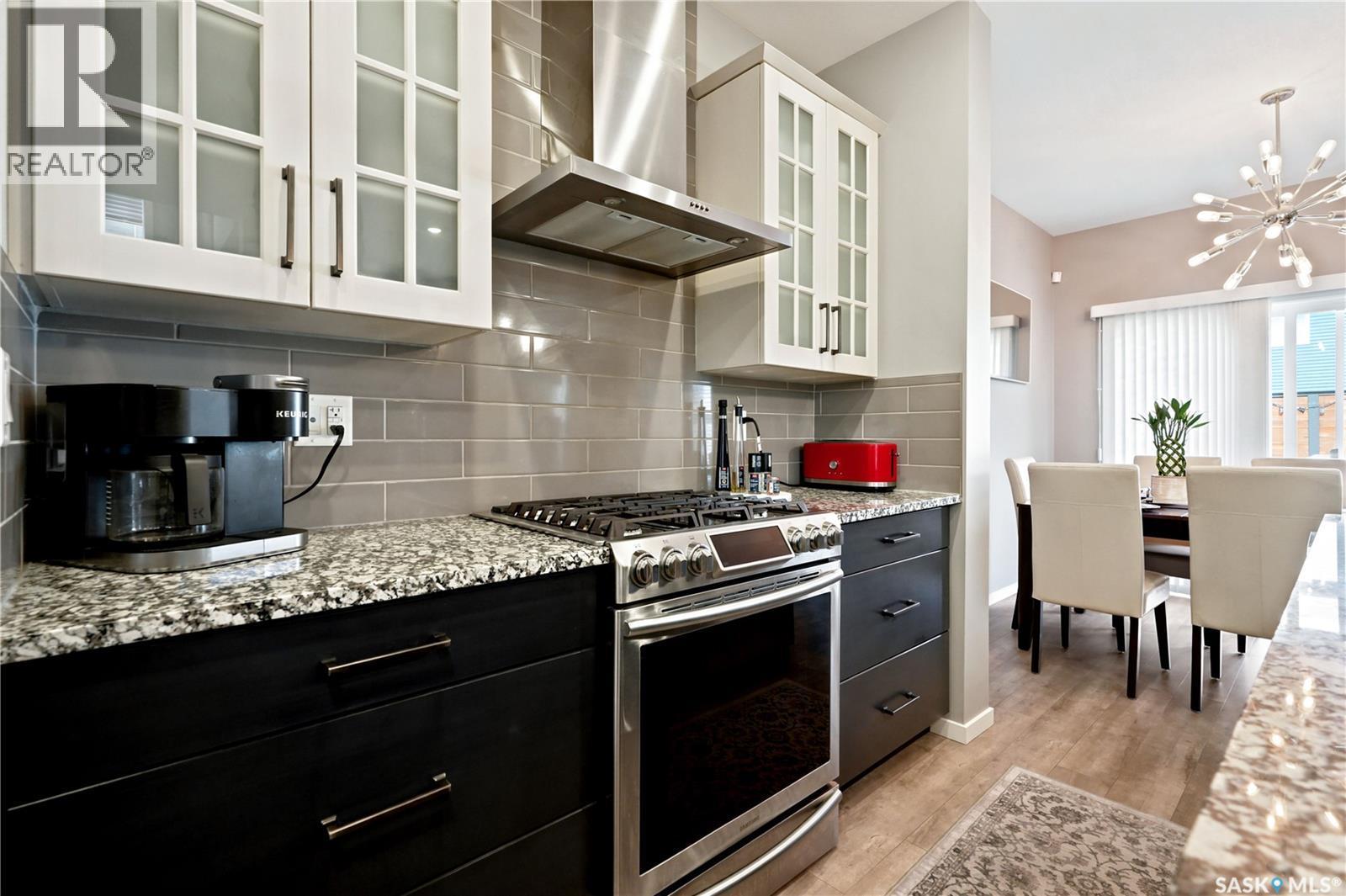 211 Dagnone Lane, Saskatoon, SK