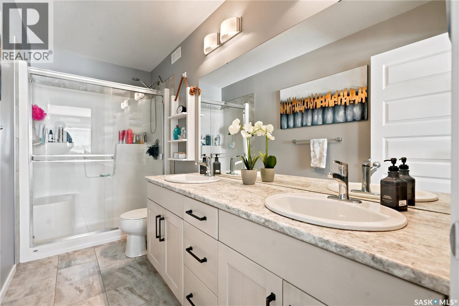 211 Dagnone Lane, Saskatoon, SK